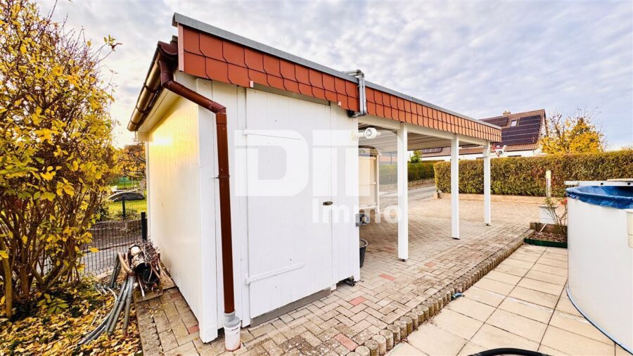 (Reserviert)!!!Umfassend saniertes Ein-/Zweifamilienhaus + Carport, PV-Anlage, Speicher, Wallbox - Carport / Geräteanbau